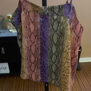 😍 Cute colorful snakeskin camisole. NWT